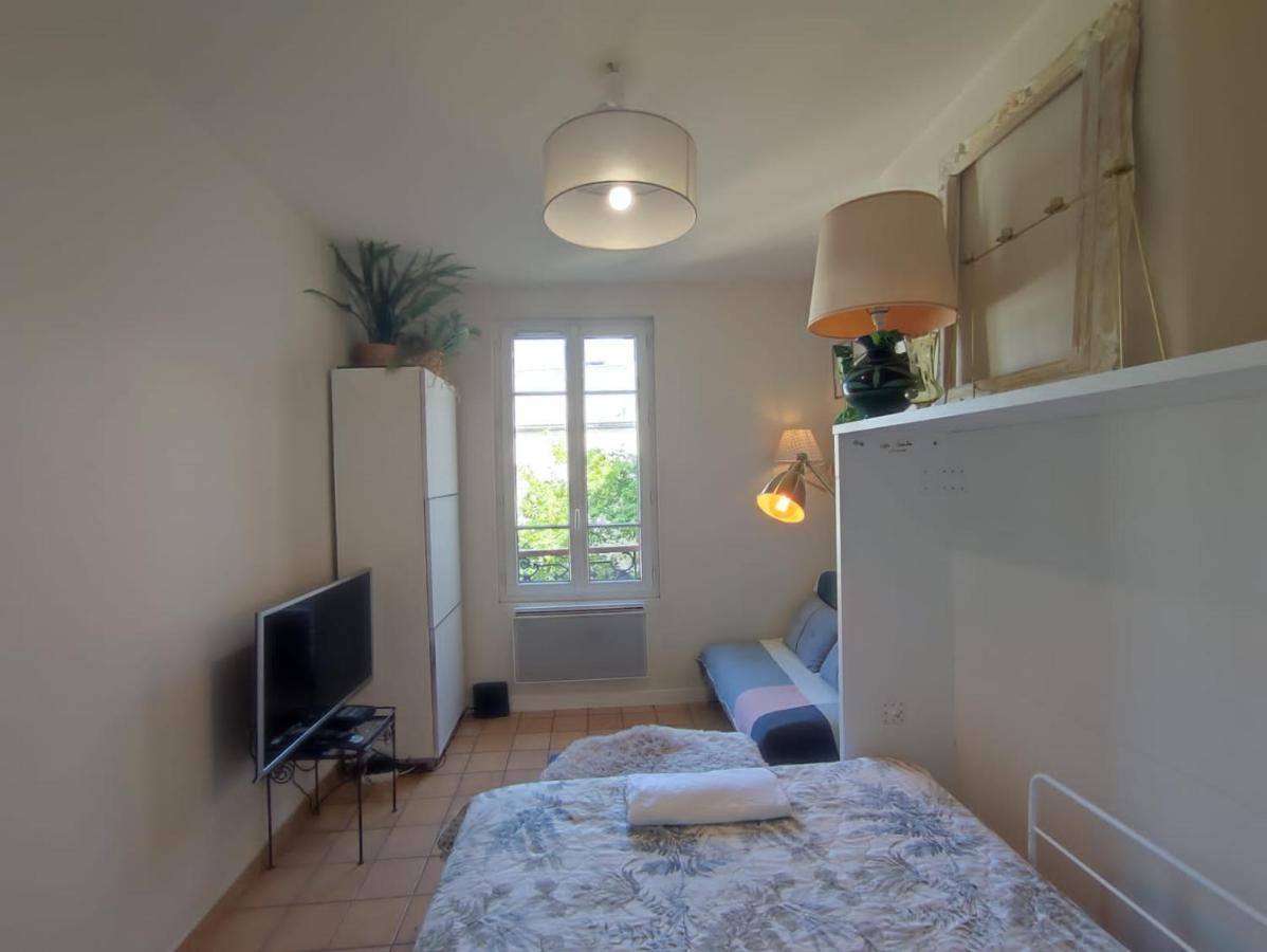 Paris Authentic House Small, Bright And Calm Studio Oda fotoğraf