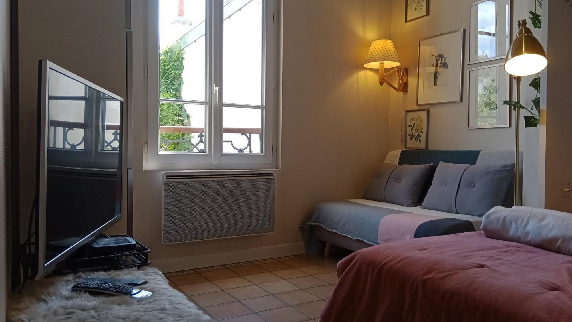 Paris Authentic House Small, Bright And Calm Studio Oda fotoğraf