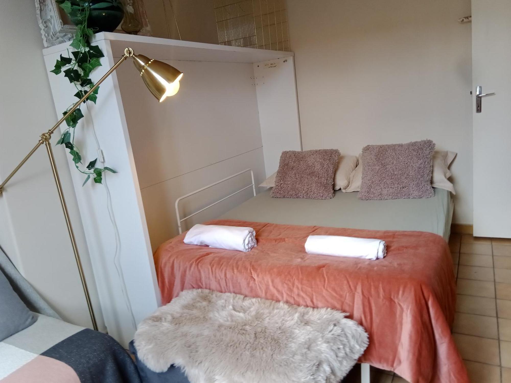 Paris Authentic House Small, Bright And Calm Studio Oda fotoğraf